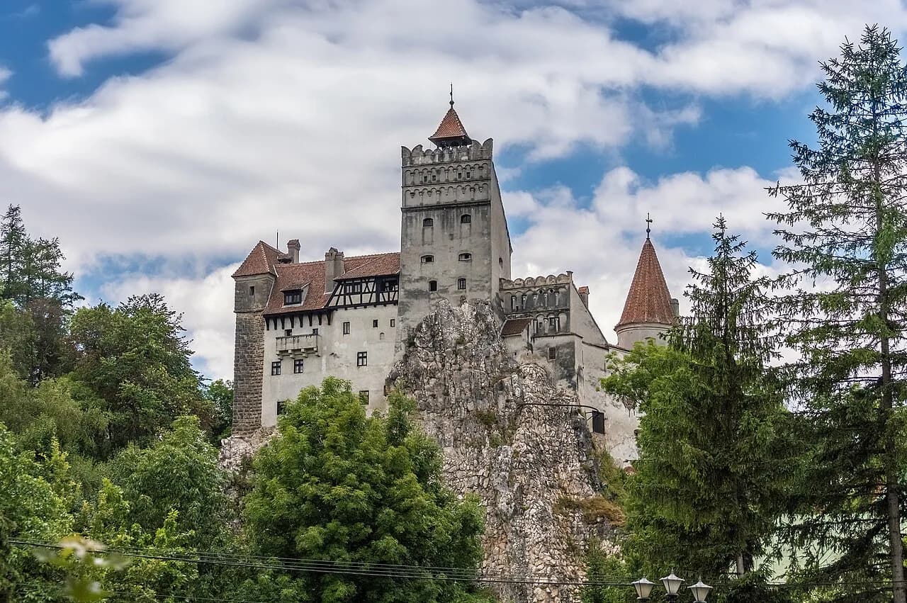 Bran Castle Halloween: What Happens and How to Plan