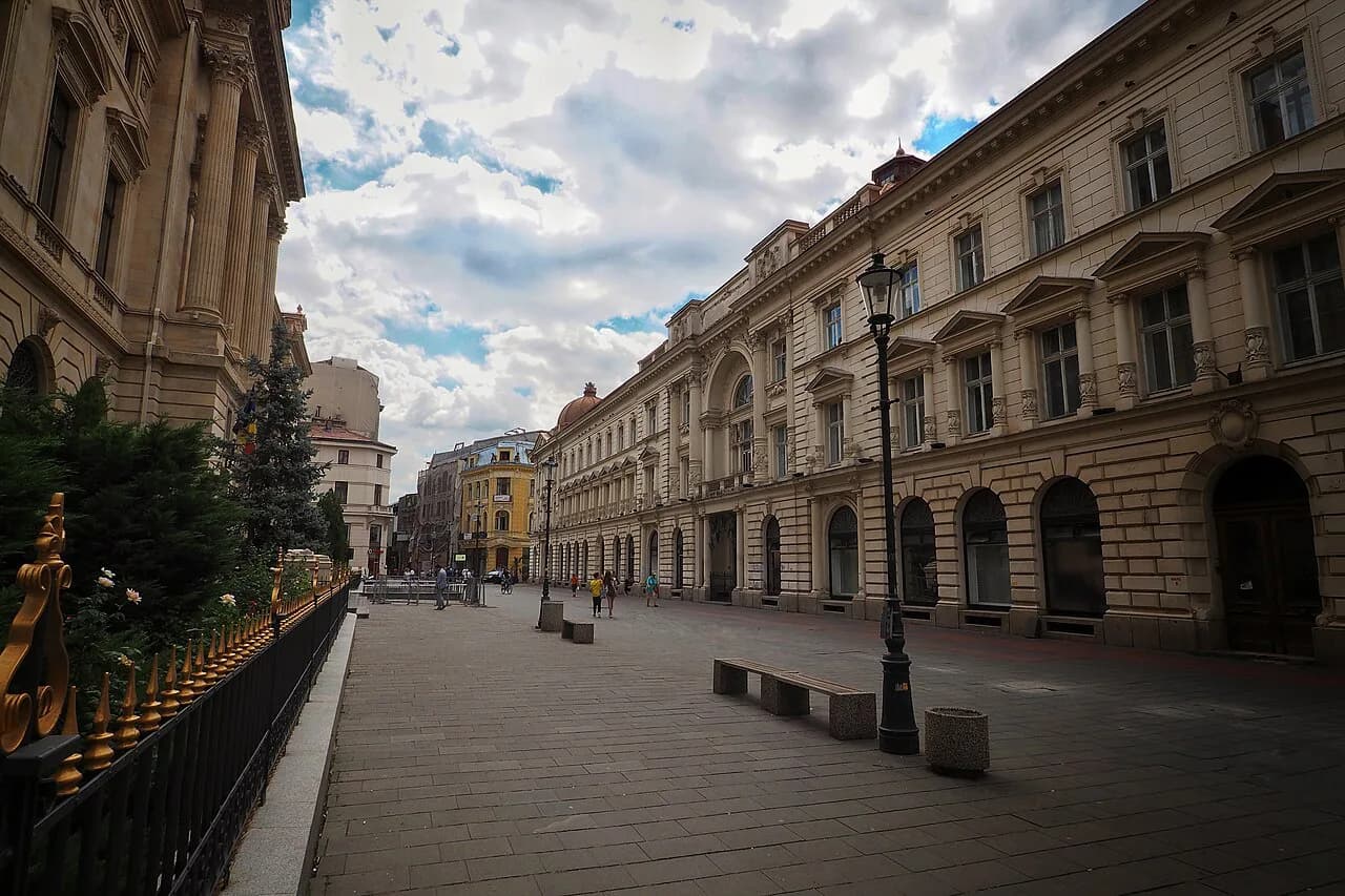 Little Paris in Bucharest: What the Nickname Means and Where to See It