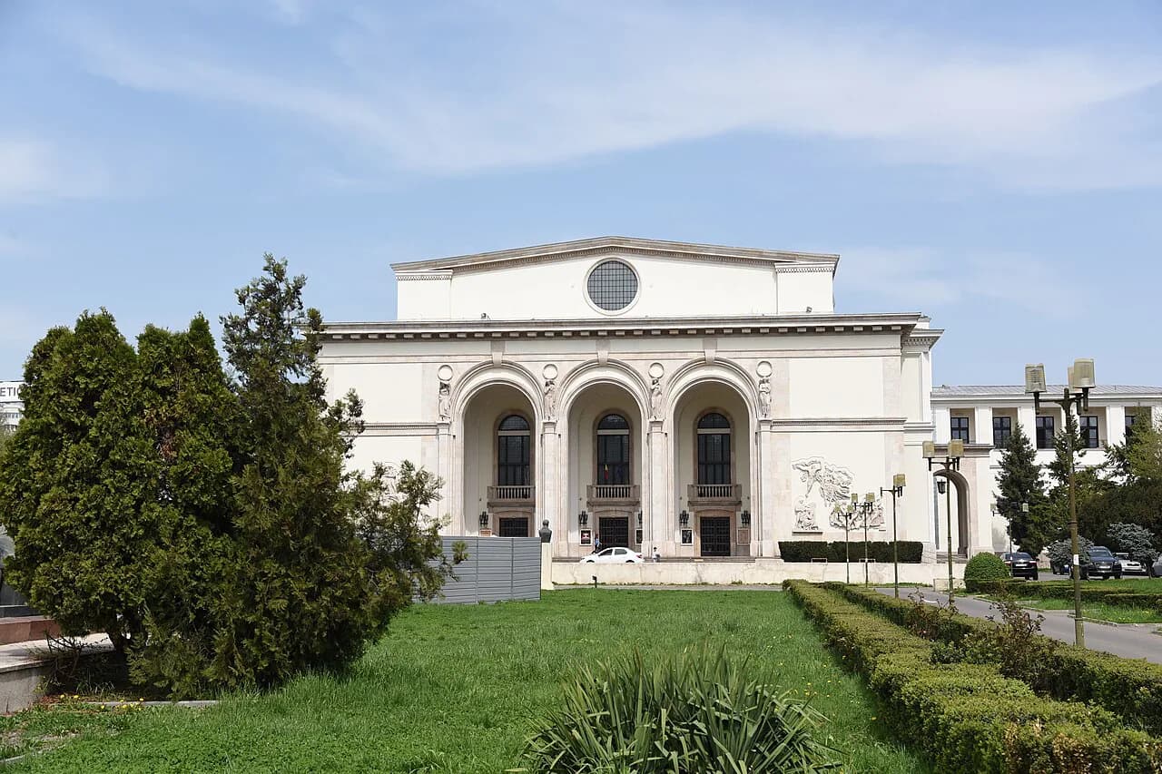 Bucharest Opera: Seeing a Show at the National Opera House