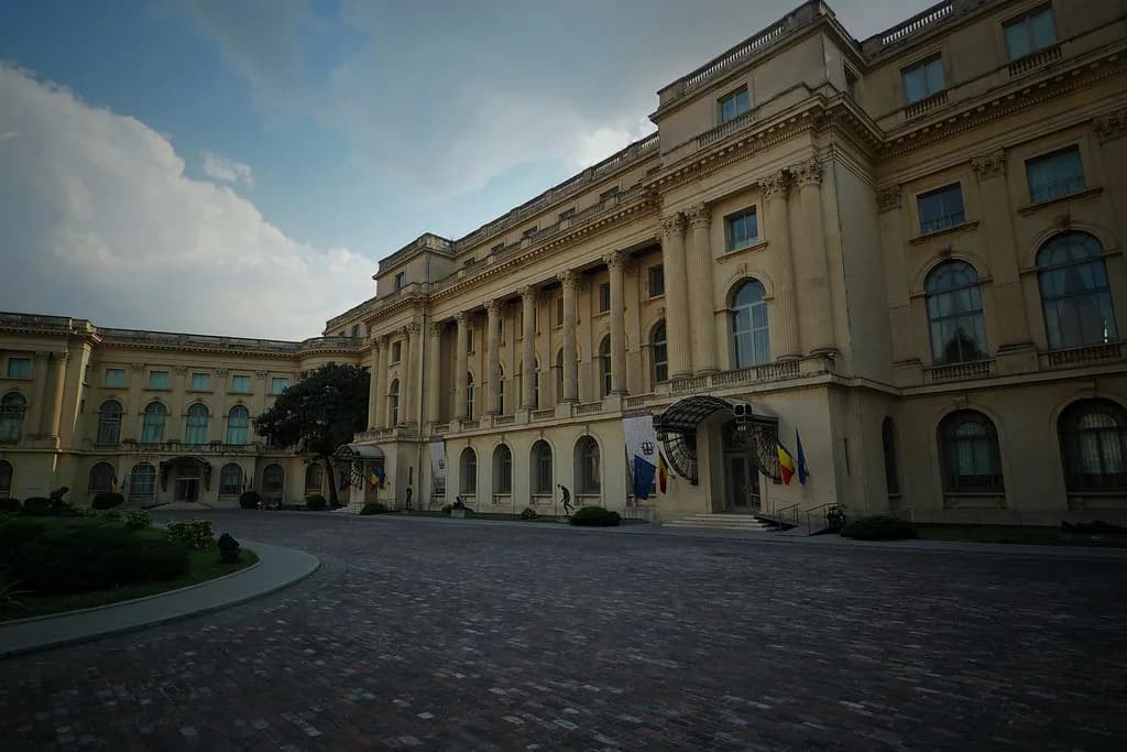 Calea Victoriei, Bucharest: What to See on the Walk