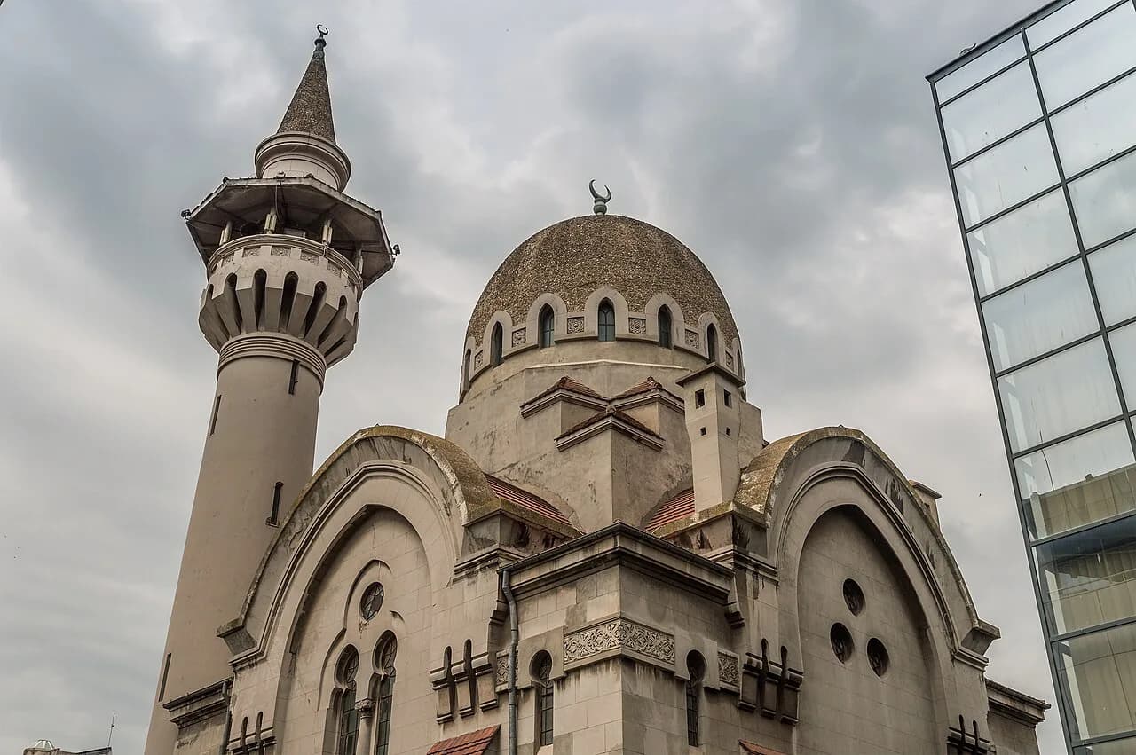Carol I Mosque, Constanța: Minaret, Dome and What to See Inside