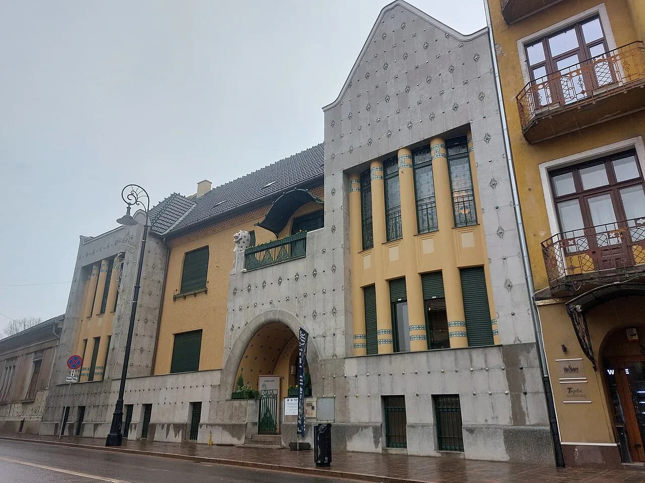 Darvas-La Roche House, Oradea: Art Nouveau Museum Guide