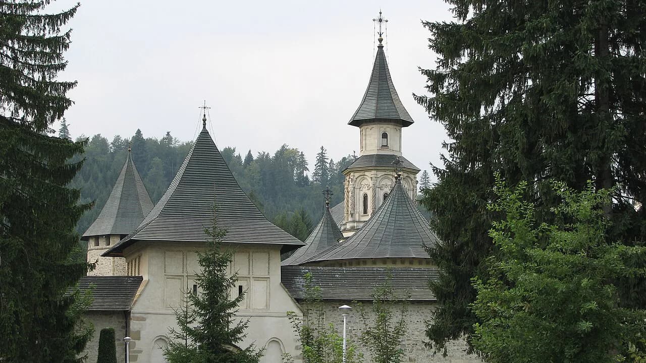Putna Monastery: Stephen the Great's Church and Museum