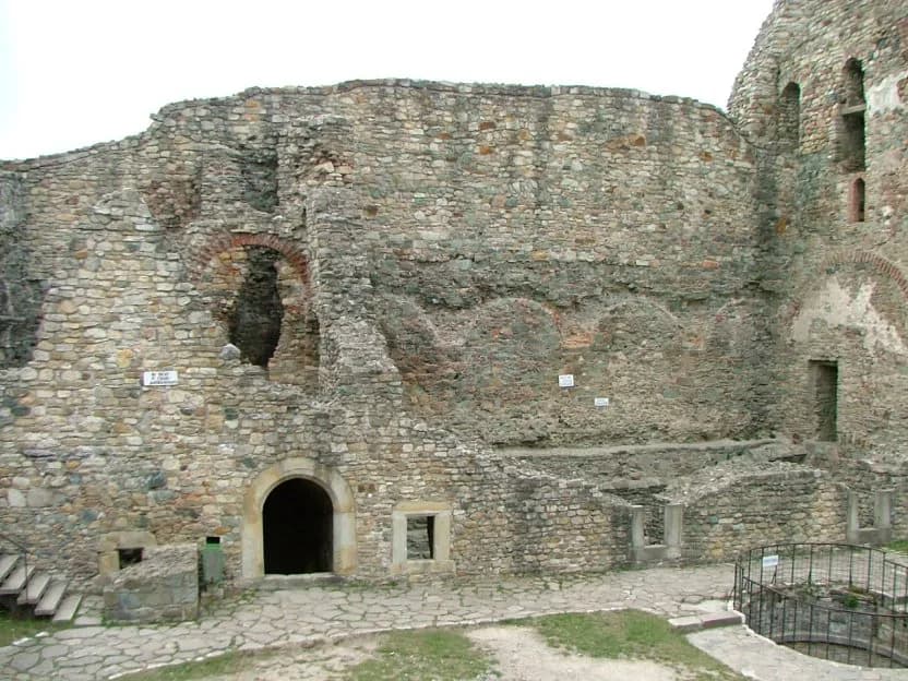 Târgu Neamț: Neamț Citadel, Creangă's Humulești and the Town