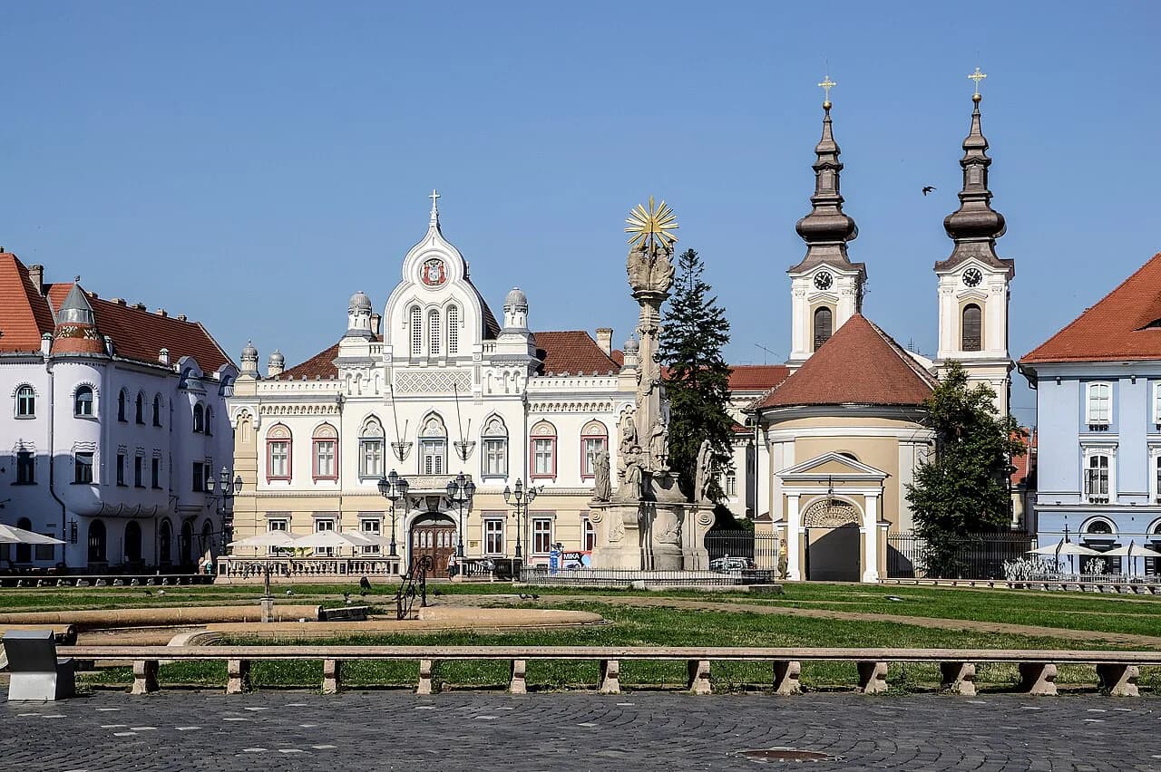 Timișoara Walking Tour: A Self-Guided Route Through the Squares