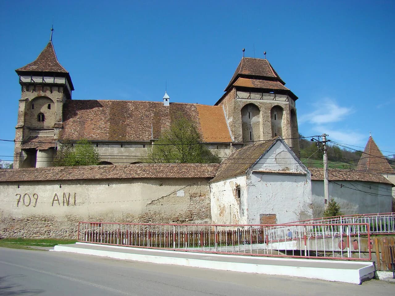 Valea Viilor: A Visitor's Guide to Its Fortified Church