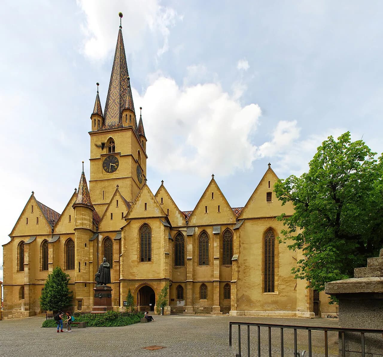 Villages Near Sibiu: Mărginimea Sibiului and How to Reach Them
