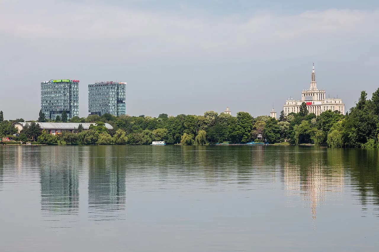 Herăstrău Park, Bucharest: What to See and How Long It Takes