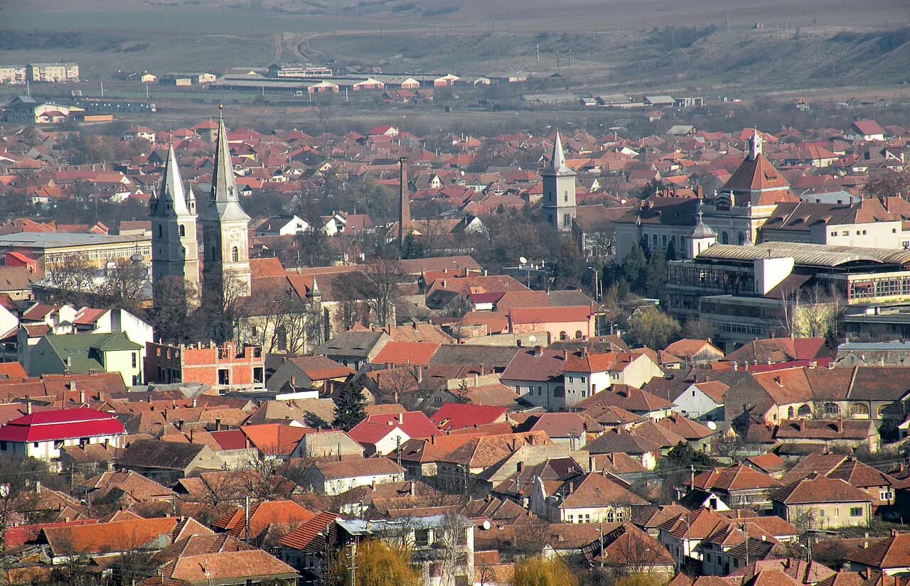 Orăștie: What to See in the Town and Nearby
