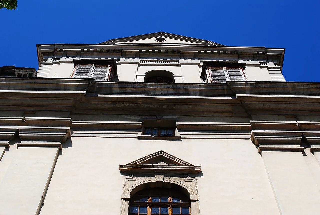 The façade of the Batthyaneum Library, Alba Iulia.
