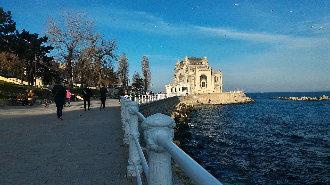 The seafront promenade leading to the Casino, a short walk from the aquarium, Constanța.