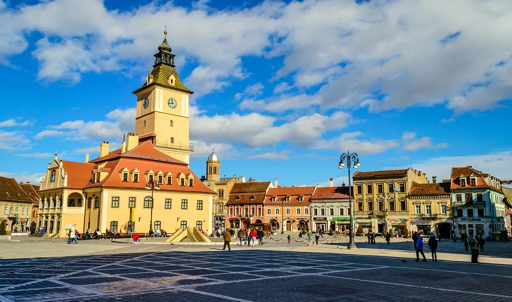 Piața Sfatului and the Council House in Brașov.