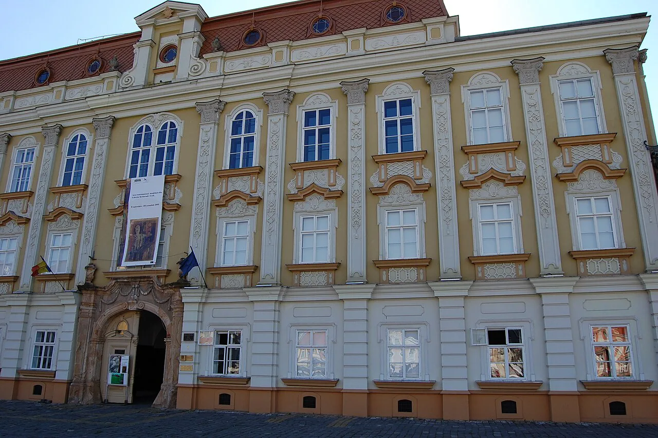 The Baroque Palace, home of the Timișoara Art Museum, on Piața Unirii.