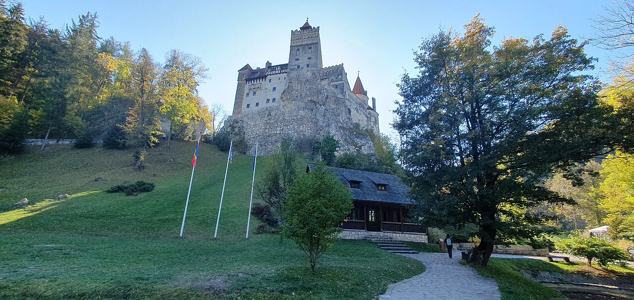 Bran Castle above its park.