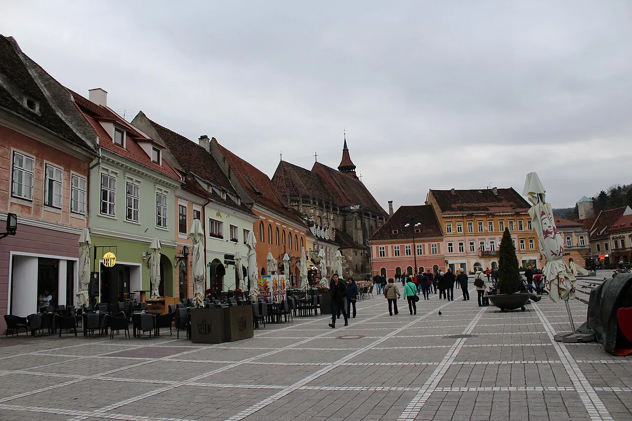 Piața Sfatului (Council Square), Brașov.