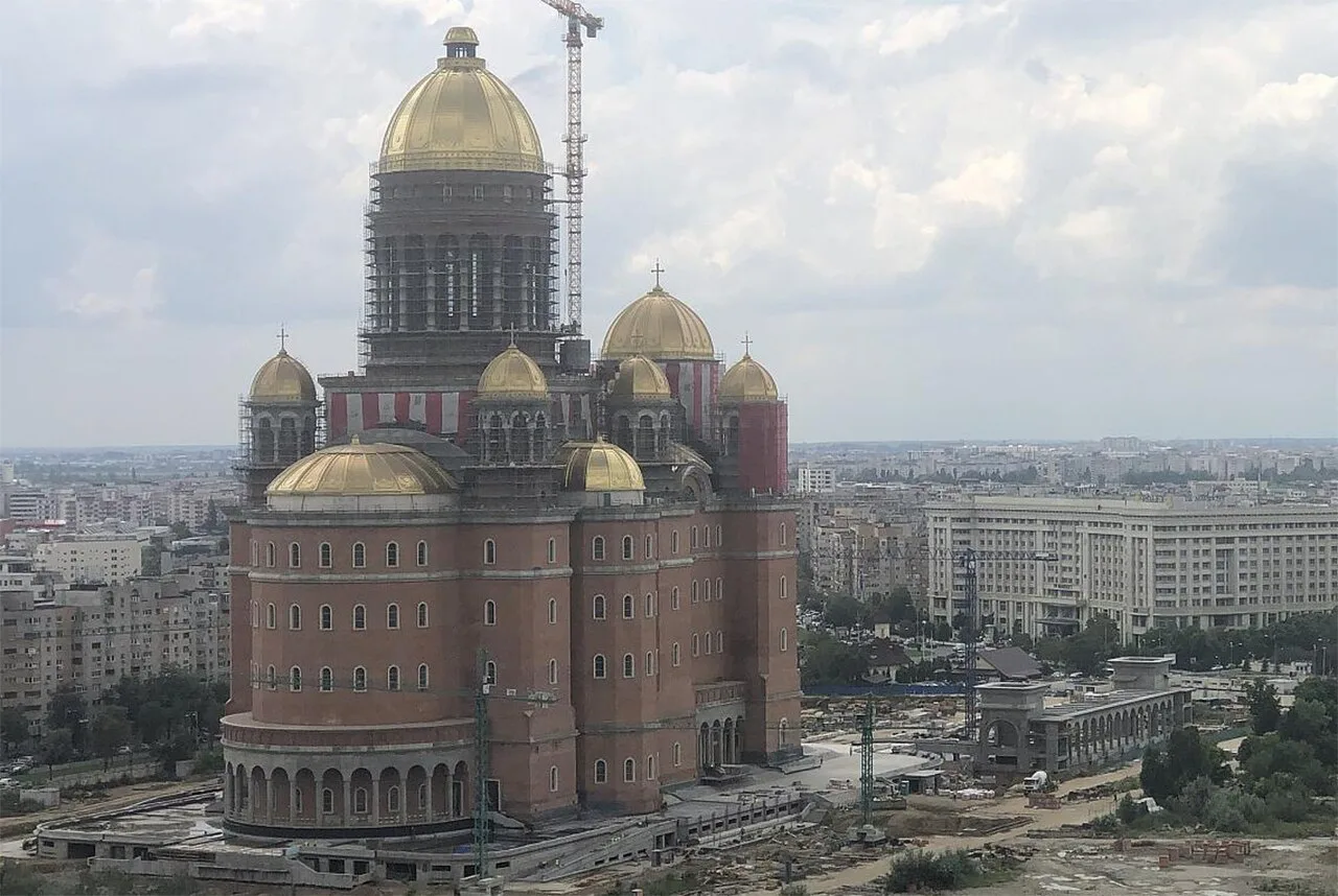 People's Salvation Cathedral in Bucharest under construction.