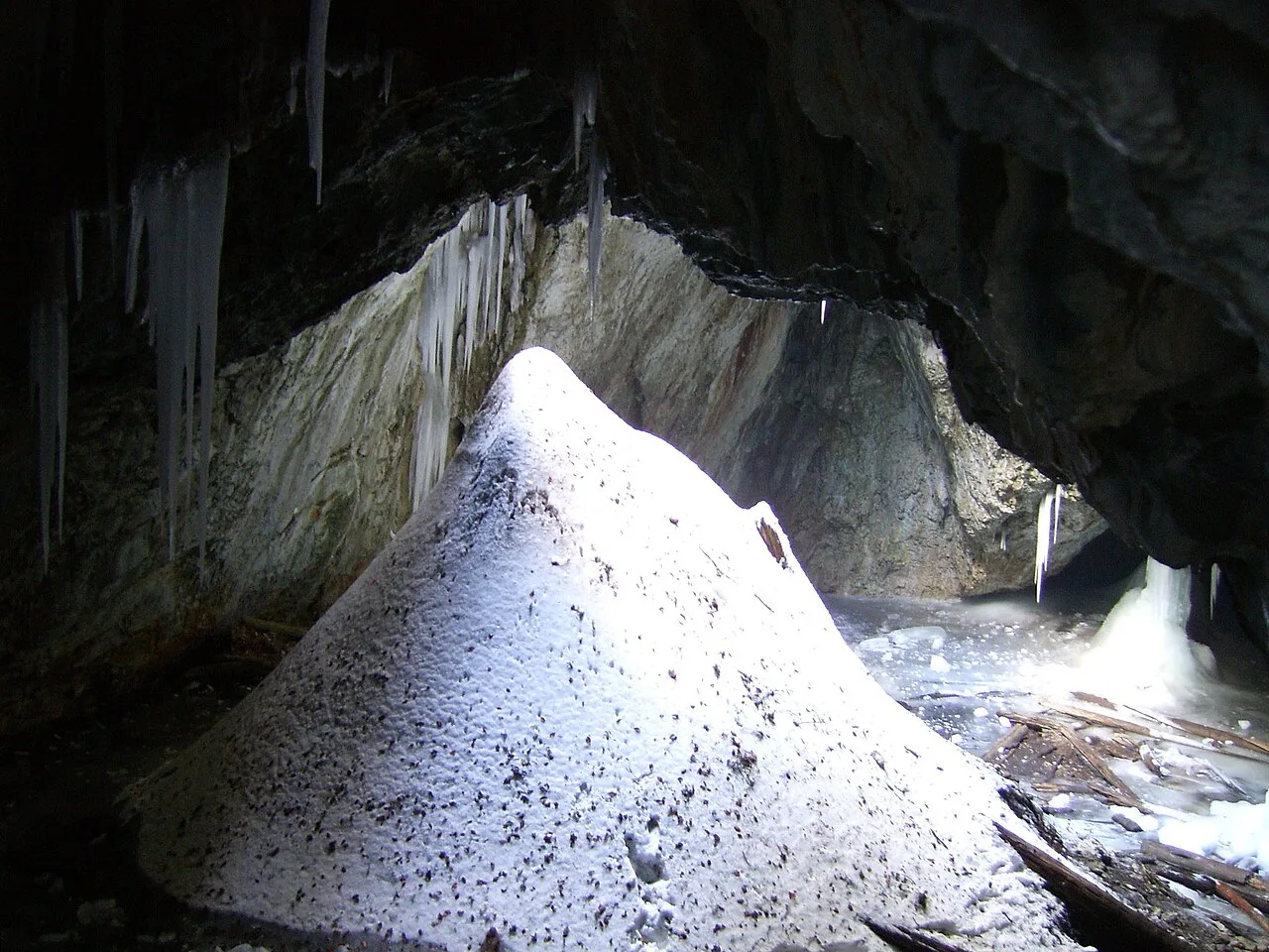 Ice formation in Focul Viu Ice Cave, Padiș Plateau.