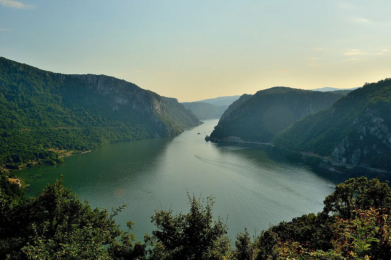 The Danube winding through the Kazan section of the Iron Gates gorge.