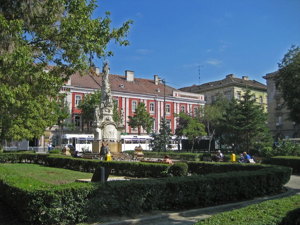 Gardens on Piața Libertății in Timișoara.
