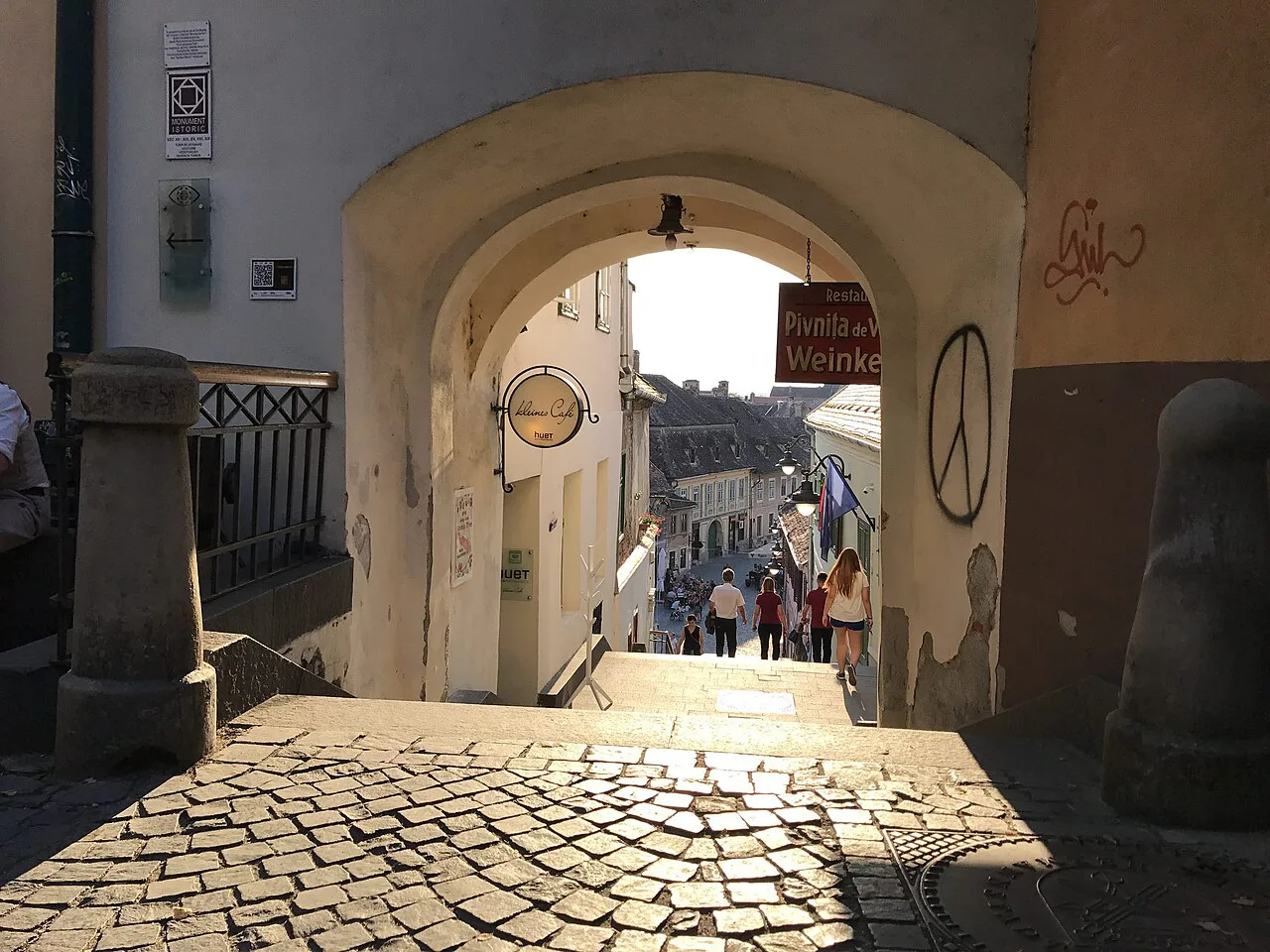 A vaulted passage off Piața Huet, Sibiu.