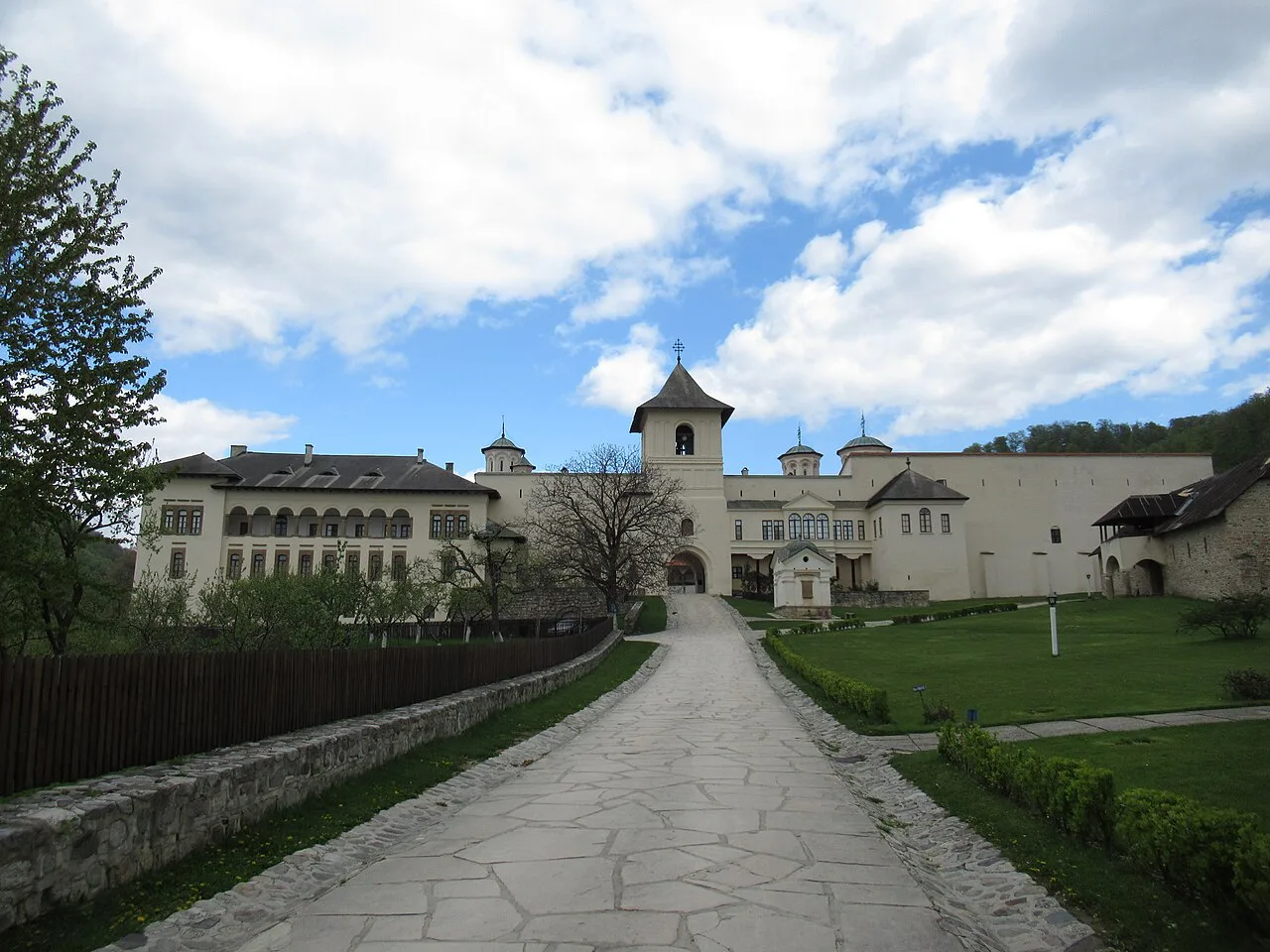 Avenue leading to the entrance of Horezu Monastery, Oltenia.