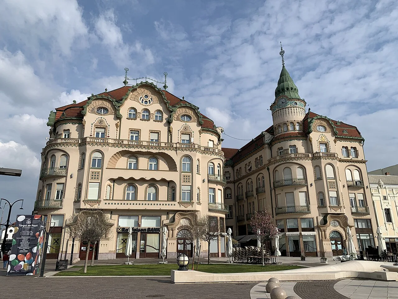 The Black Eagle Palace (Palatul Vulturul Negru), Oradea.