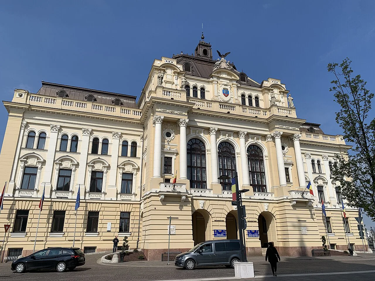 Oradea City Hall (Palatul Primăriei).