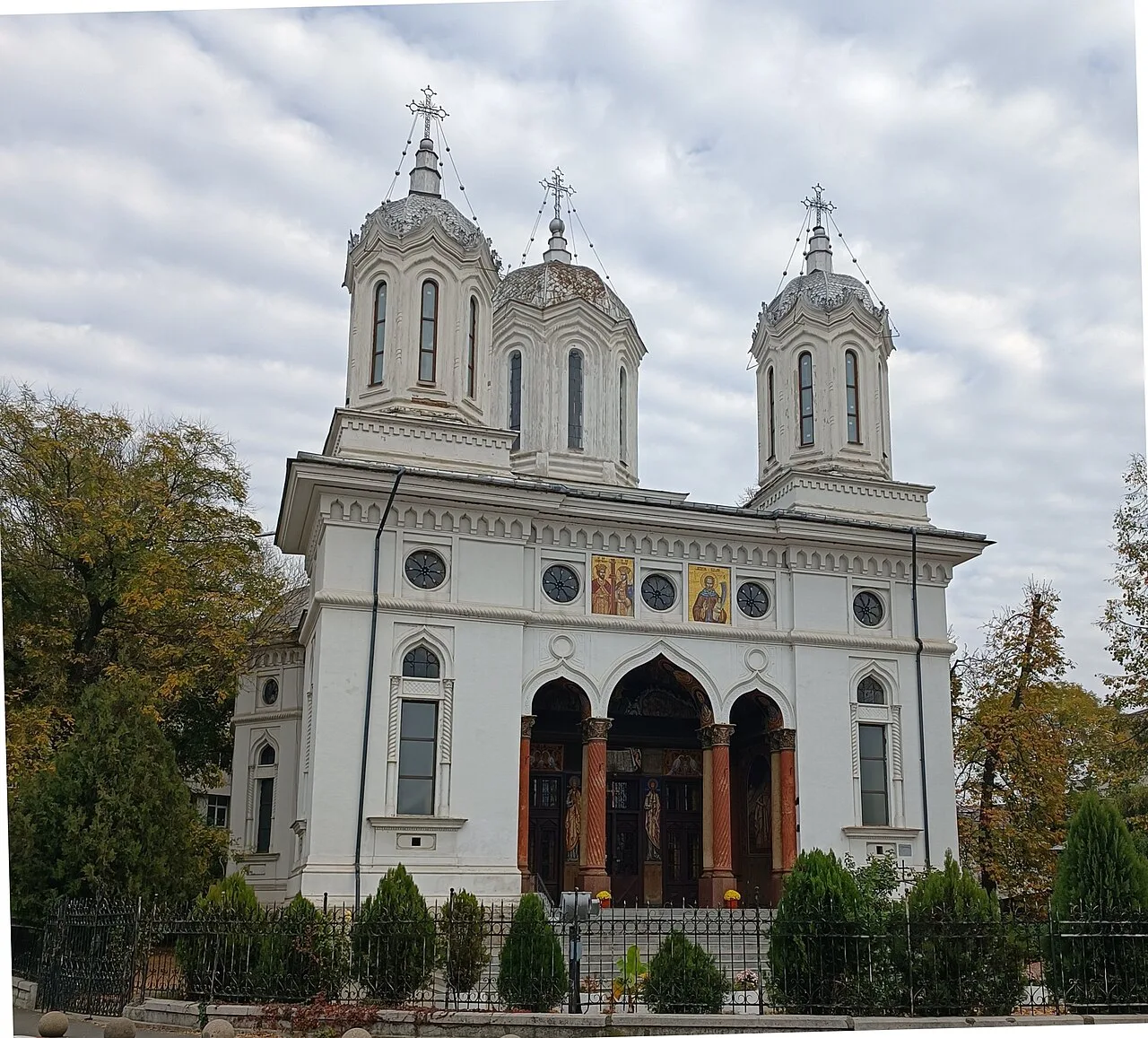 The Church of Saints Constantine and Helena, Ploiești.