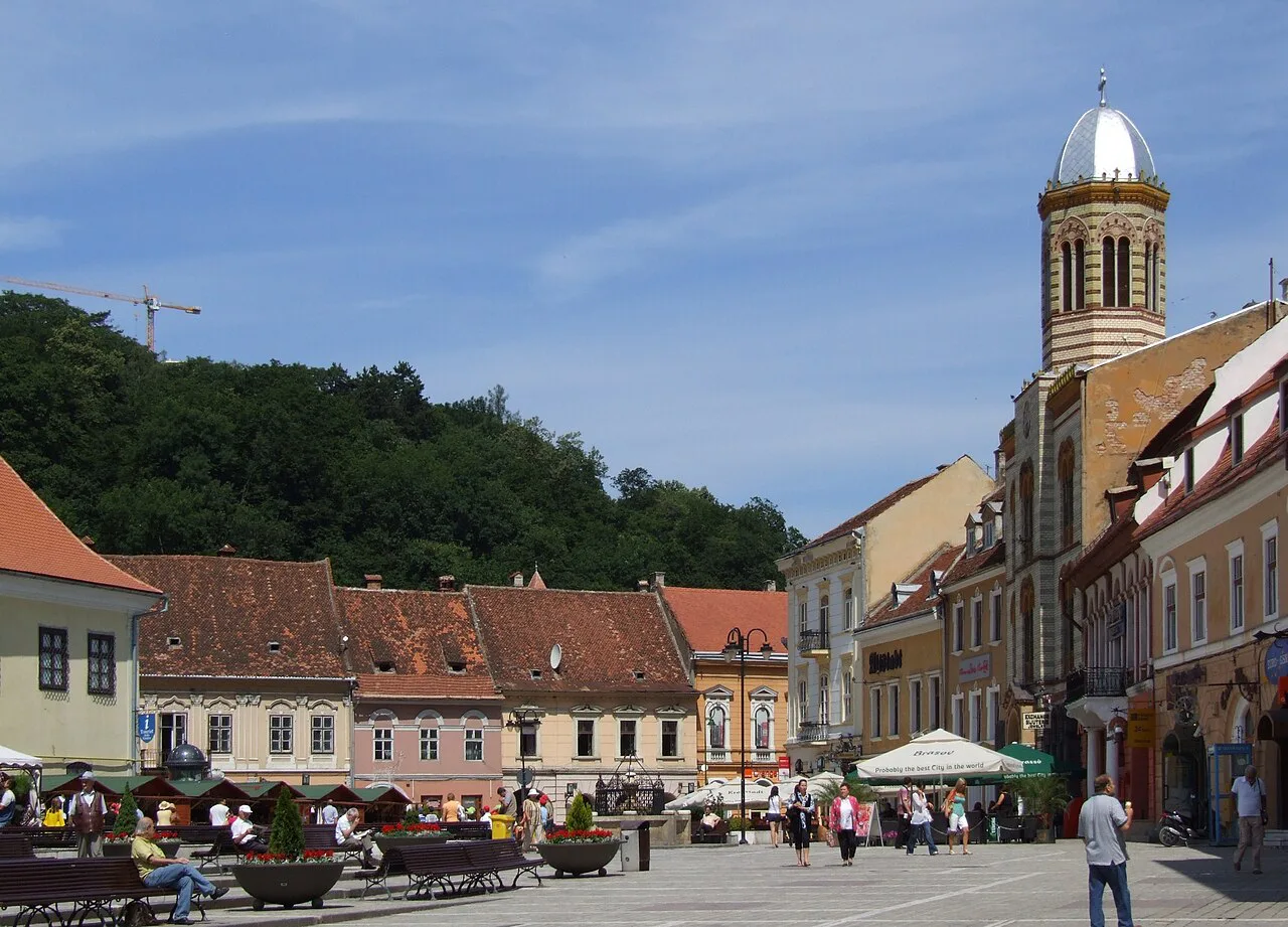 Piața Sfatului, the main square of Brașov's old town.