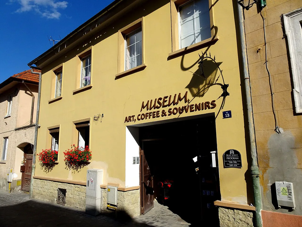 The Rope Street Museum building on Strada Cerbului, Brașov.