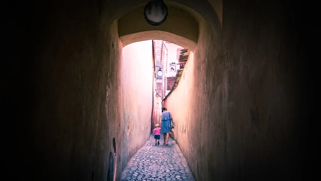 Strada Sforii, the narrow Rope Street in Brașov.