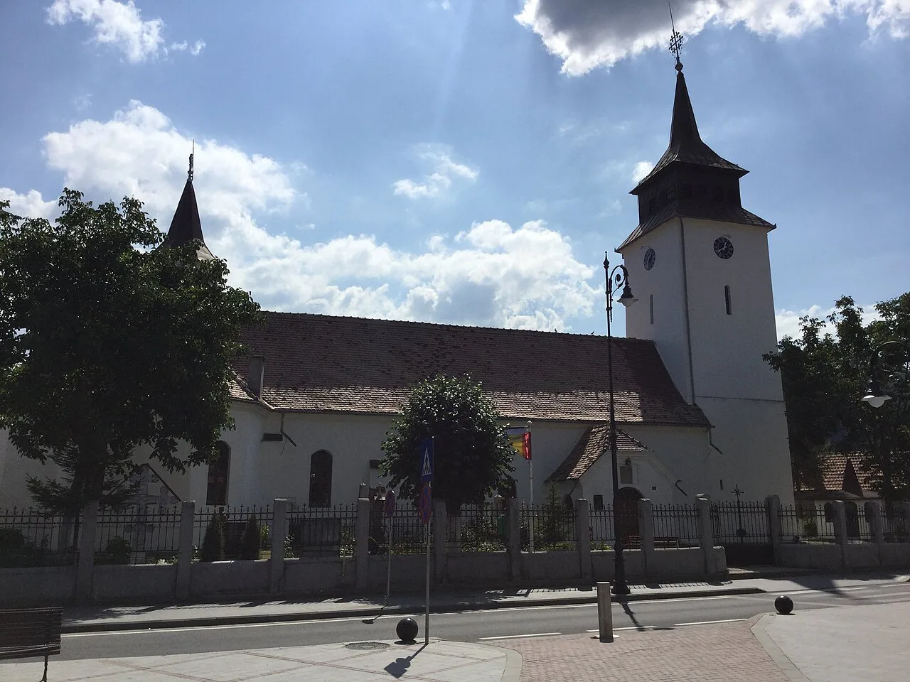 St Nicholas Church, Zărnești.